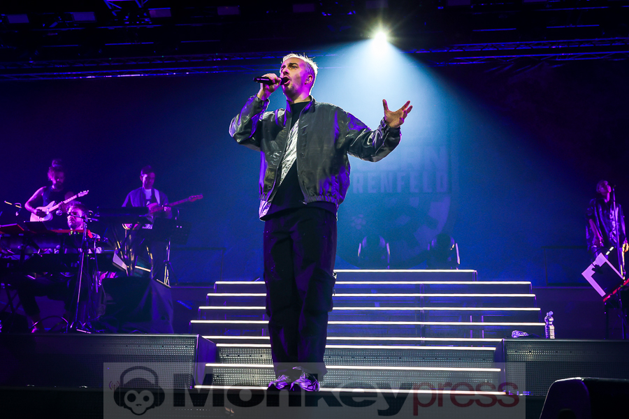 JAN BÖHMERMANN & DAS RUNDFUNK-TANZORCHESTER EHRENFELD – Essen, Grugahalle (01.02.2025) JAN BÖHMERMANN & DAS RUNDFUNK-TANZORCHESTER EHRENFELD – Essen, Grugahalle (01.02.2025)