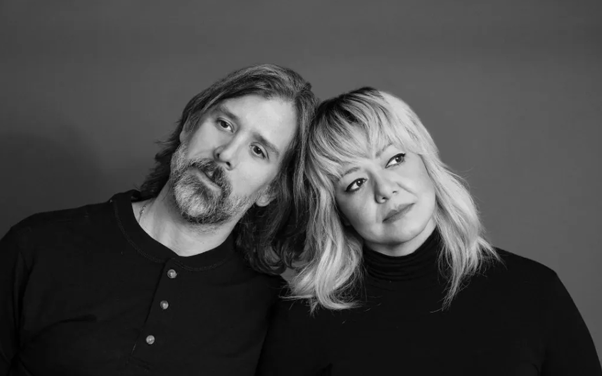 ALPHAWHORES entfesseln neue Single „Pirate Mode“, kündigen Album „You Can Come Out Now“ und Europa-Tour an! ALPHAWHORES entfesseln neue Single „Pirate Mode“, kündigen Album „You Can Come Out Now“ und Europa-Tour an!