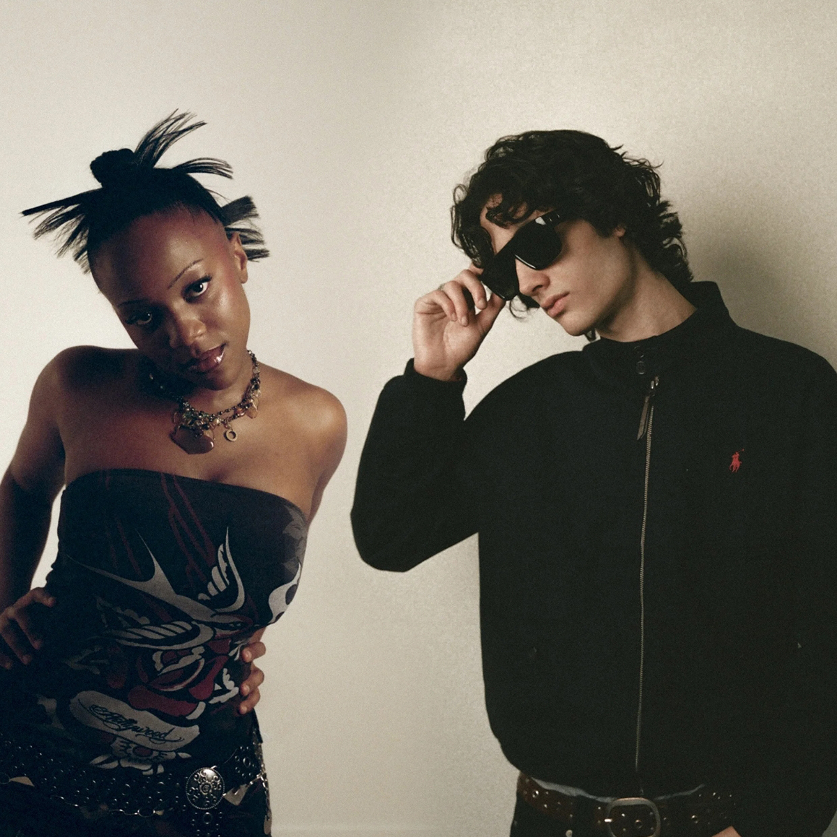 RACHEL CHINOURIRI veröffentlicht "All I Ever Asked" ft. SOMBR RACHEL CHINOURIRI veröffentlicht "All I Ever Asked" ft. SOMBR