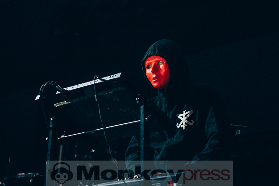 Straight Razor, © Christine Heinrich