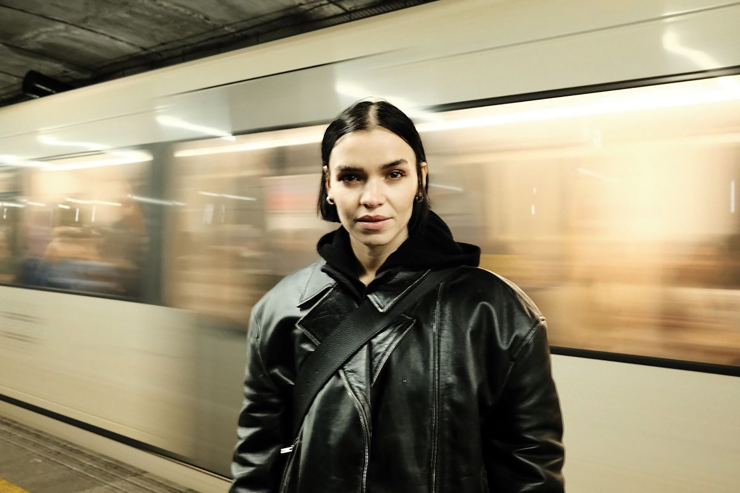 ARY veröffentlicht emotionale neue Single „Bleeding Hearts“ – zweiter Vorbote ihres kommenden Albums ARY veröffentlicht emotionale neue Single „Bleeding Hearts“ – zweiter Vorbote ihres kommenden Albums