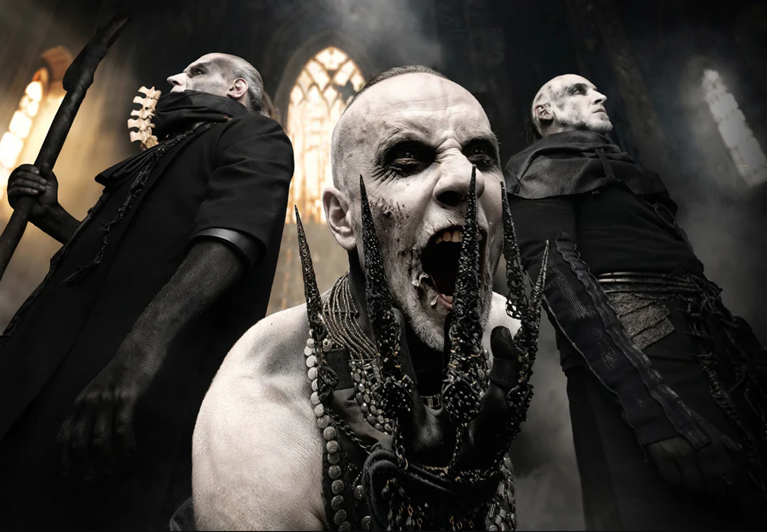 BEHEMOTH entzünden das Feuer mit „Lvciferaeon“ – neuer Video-Albtraum und Start der Unholy Trinity Tour! BEHEMOTH entzünden das Feuer mit „Lvciferaeon“ – neuer Video-Albtraum und Start der Unholy Trinity Tour!