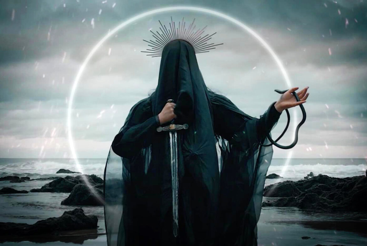 CIRCUIT PREACHER & C Z A R I N A veröffentlichen cineastische Dark-Electro-Ballade "Fall Damage"