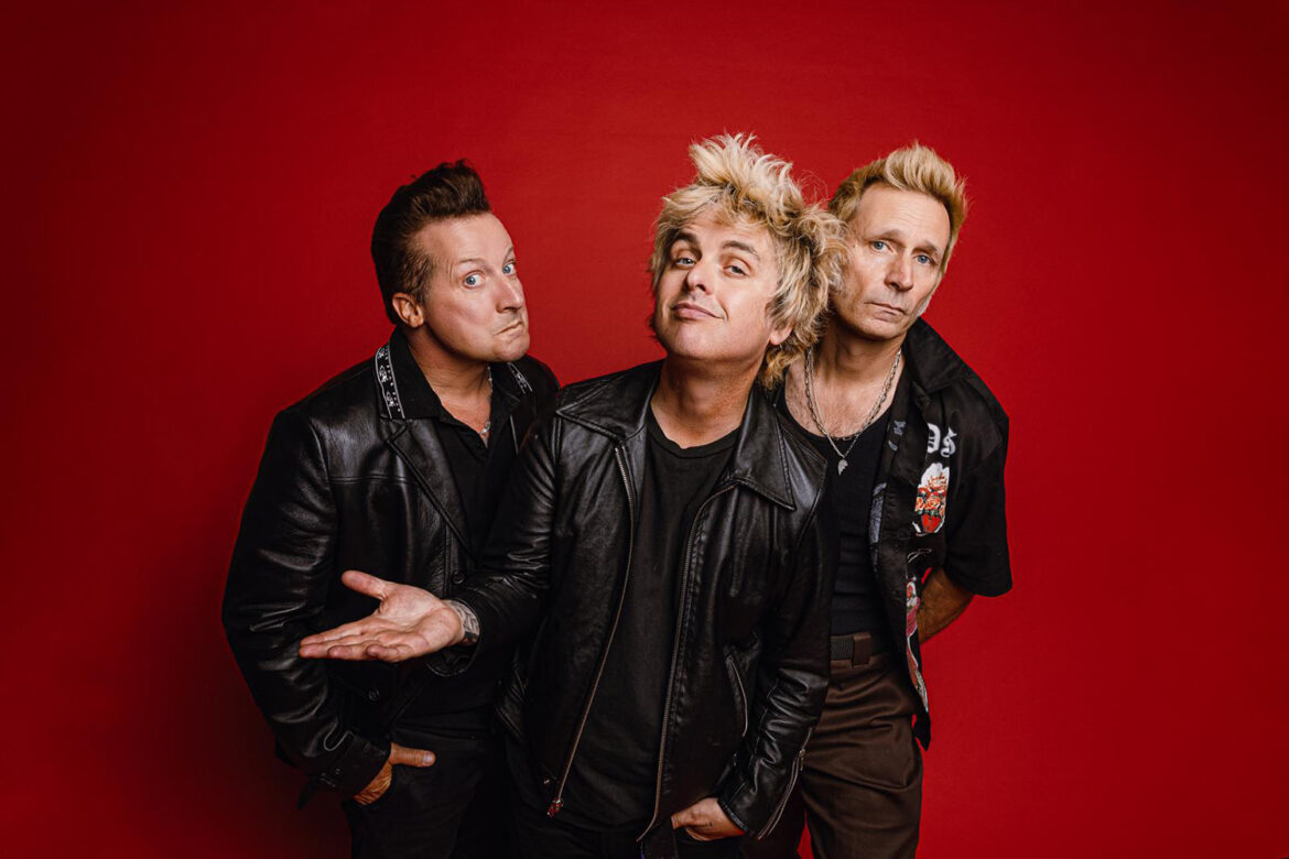 GREEN DAY kündigen Deluxe-Version von „Saviors“ an – neue Single „Smash It Like Belushi“ schon jetzt erhältlich