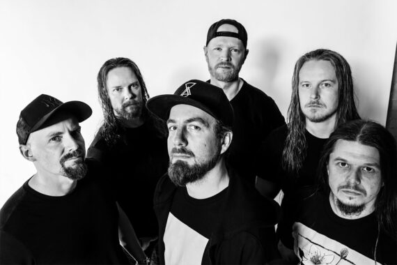 BLOODRED HOURGLASS entfesseln neue Single samt Video: "The Crown Is Permanent" kündigt eine neue Ära an
