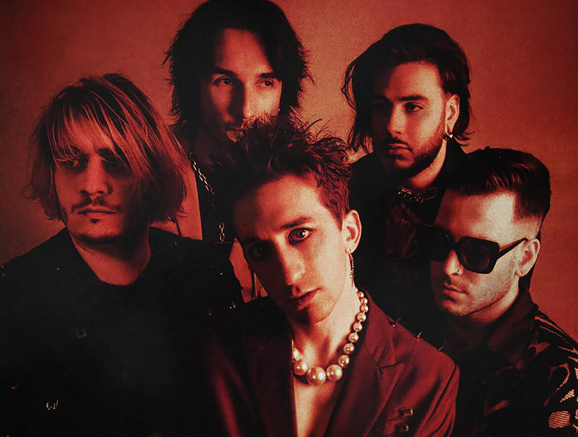 ASHEN kündigen Debütalbum „Chimera“ an und veröffentlichen zweite Single mit Video „Cover Me Red“