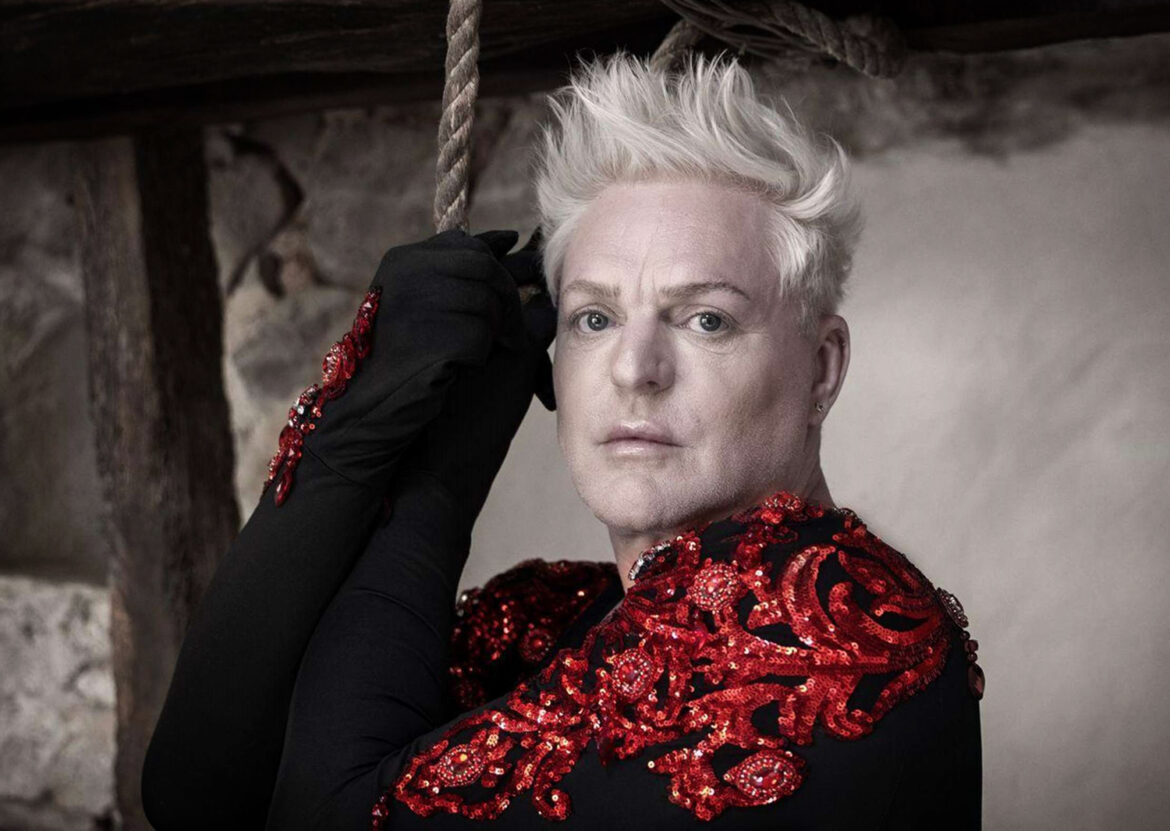 Andy Bell veröffentlicht neues Soloalbum „Ten Crowns“ und kündigt Deutschlandtour im Juni 2025 an