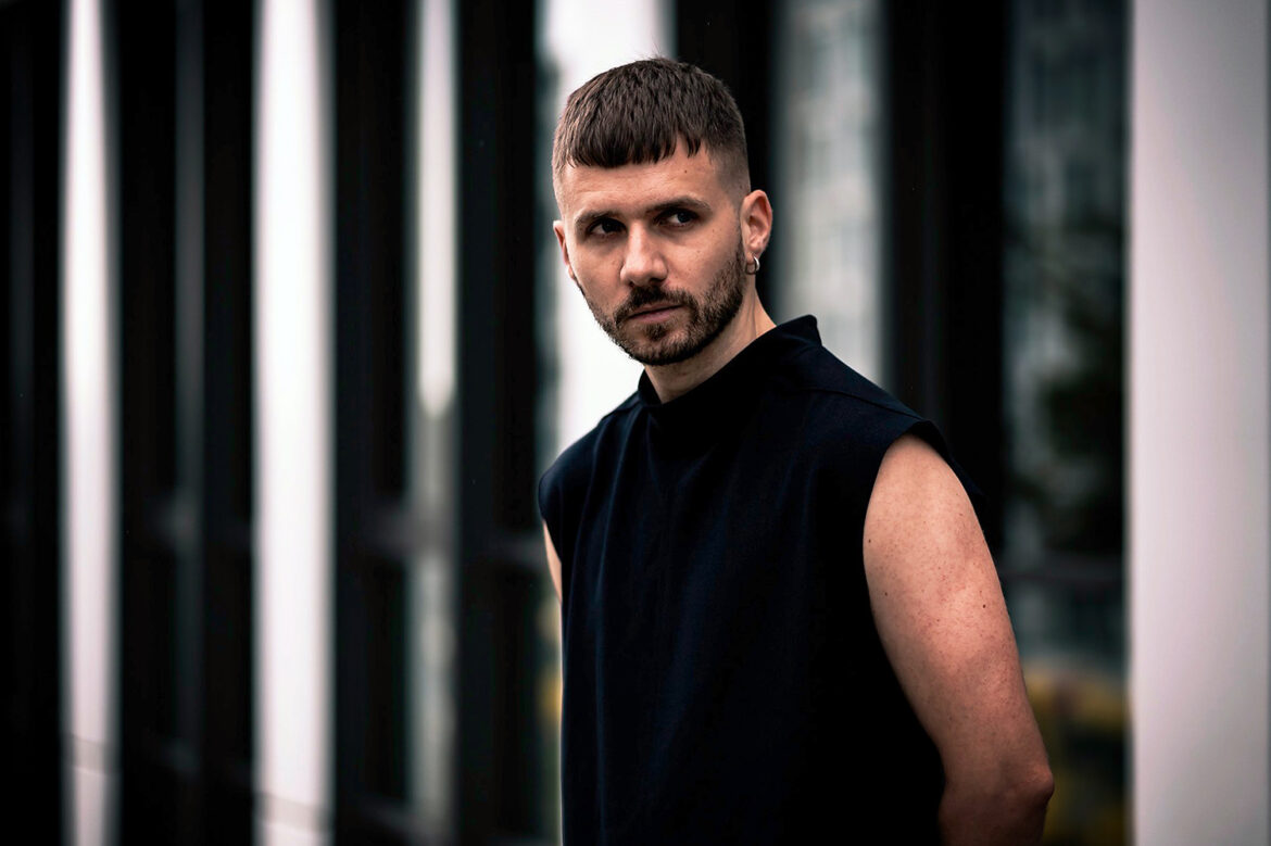 „Damaged“: Neue Single mit Video von DESTROY ME AGAIN  – Ein düsterer Blick in die Abgründe der Seele
