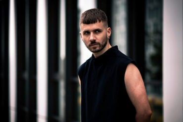„Damaged“: Neue Single mit Video von DESTROY ME AGAIN  – Ein düsterer Blick in die Abgründe der Seele