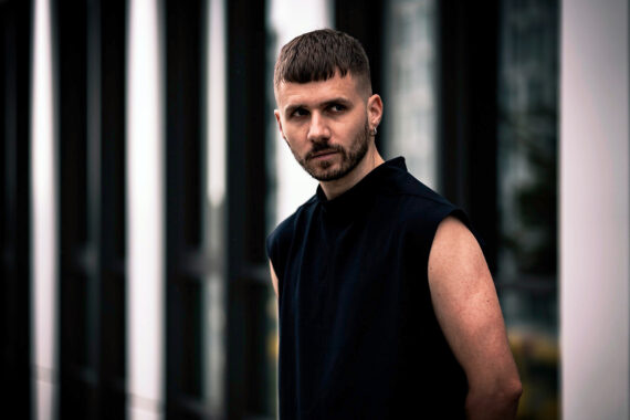 „Damaged“: Neue Single mit Video von DESTROY ME AGAIN  – Ein düsterer Blick in die Abgründe der Seele