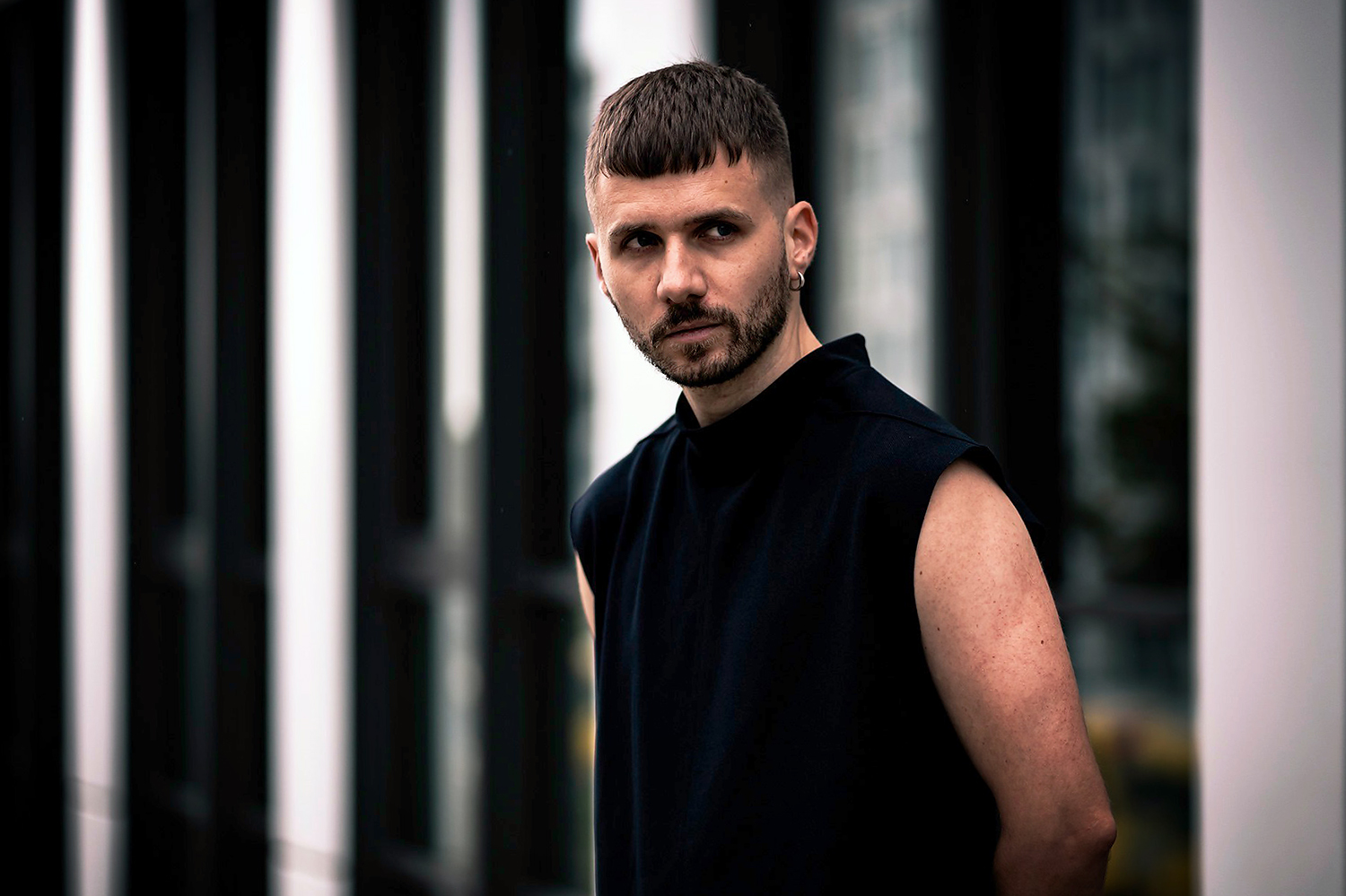 „Damaged“: Neue Single mit Video von DESTROY ME AGAIN  – Ein düsterer Blick in die Abgründe der Seele