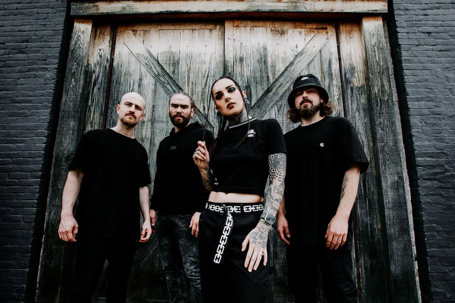 JINJER veröffentlichen packendes Musikvideo zu „Fast Draw“ – Live-Power pur vom gefeierten Album Duél