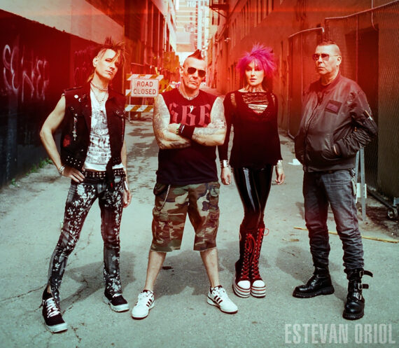 KMFDM feiern 20 Jahre „HAU RUCK“ mit wuchtigem Reissue – jetzt in „FREE YOUR HATE 2025“ reinhören