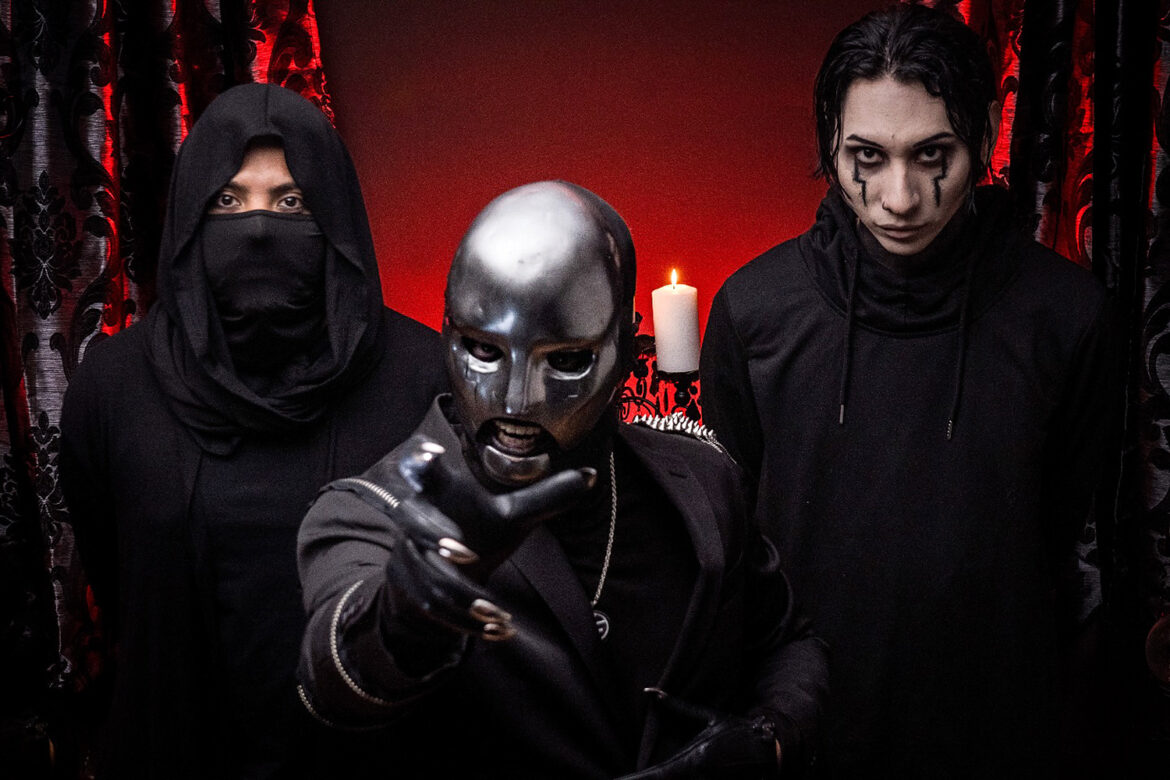 Willkommen im Albtraum: OUR FRANKENSTEIN veröffentlichen das düstere Konzeptalbum "Magnum Spire Hotel"