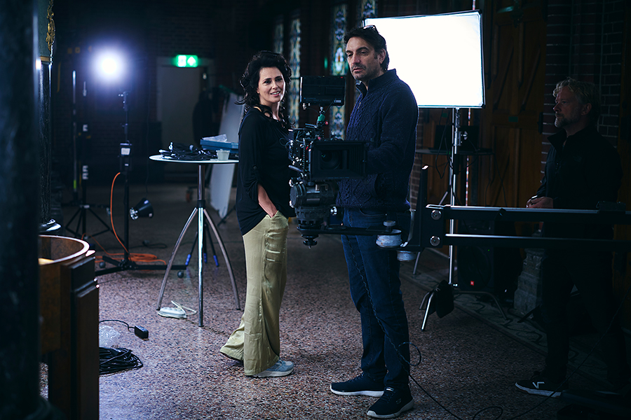 Within Temptation - Sing Like A Siren