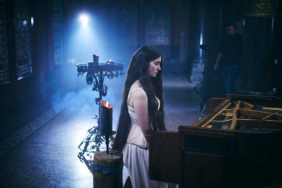 Within Temptation - Sing Like A Siren