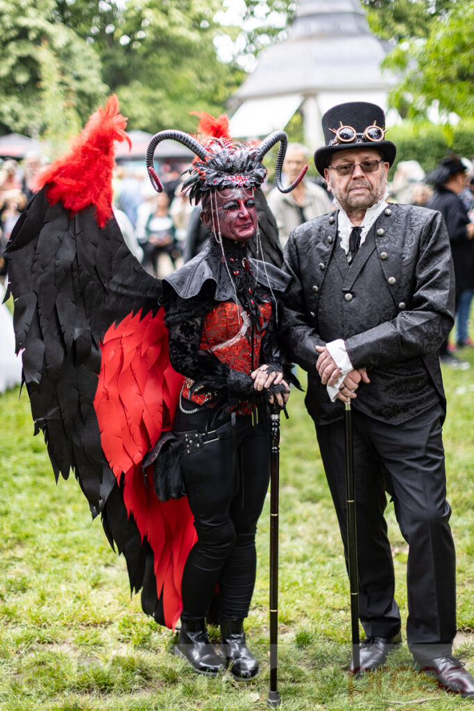 Fotos: VIKTORIANISCHES PICKNICK Teil 2, 32. Wave-Gotik-Treffen (WGT), 06.06.2025