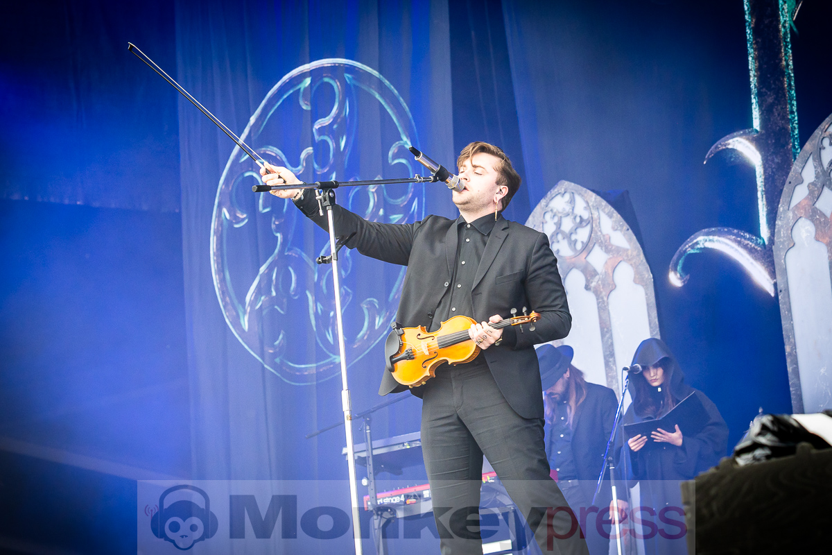 IMMINENCE präsentieren "The Black Finale": Eine exklusive Konzertreihe mit Streichquartett im Dezember 2025 IMMINENCE präsentieren "The Black Finale": Eine exklusive Konzertreihe mit Streichquartett im Dezember 2025