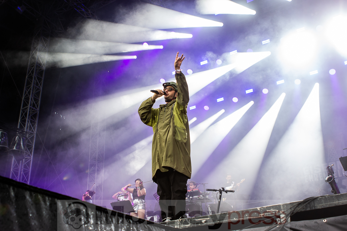 Jan Böhmermann und das Rundfunk-Tanzorchester Ehrenfeld, © Markus Hillgärtner