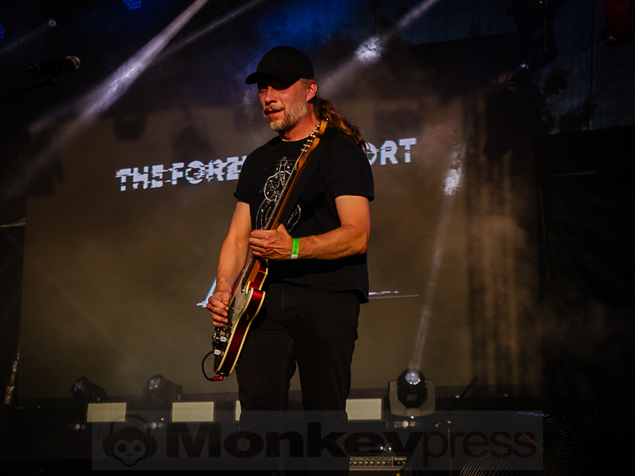 2025-07-04-THE FOREIGN RESORT-EASTSIDE Festival-Halle-10 THE FOREIGN RESORT @ EASTSIDE FESTIVAL 2025 © Alf Urbschat