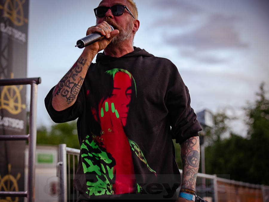 CAT RAPES DOG @ EASTSIDE FESTIVAL 2025 © Alf Urbschat