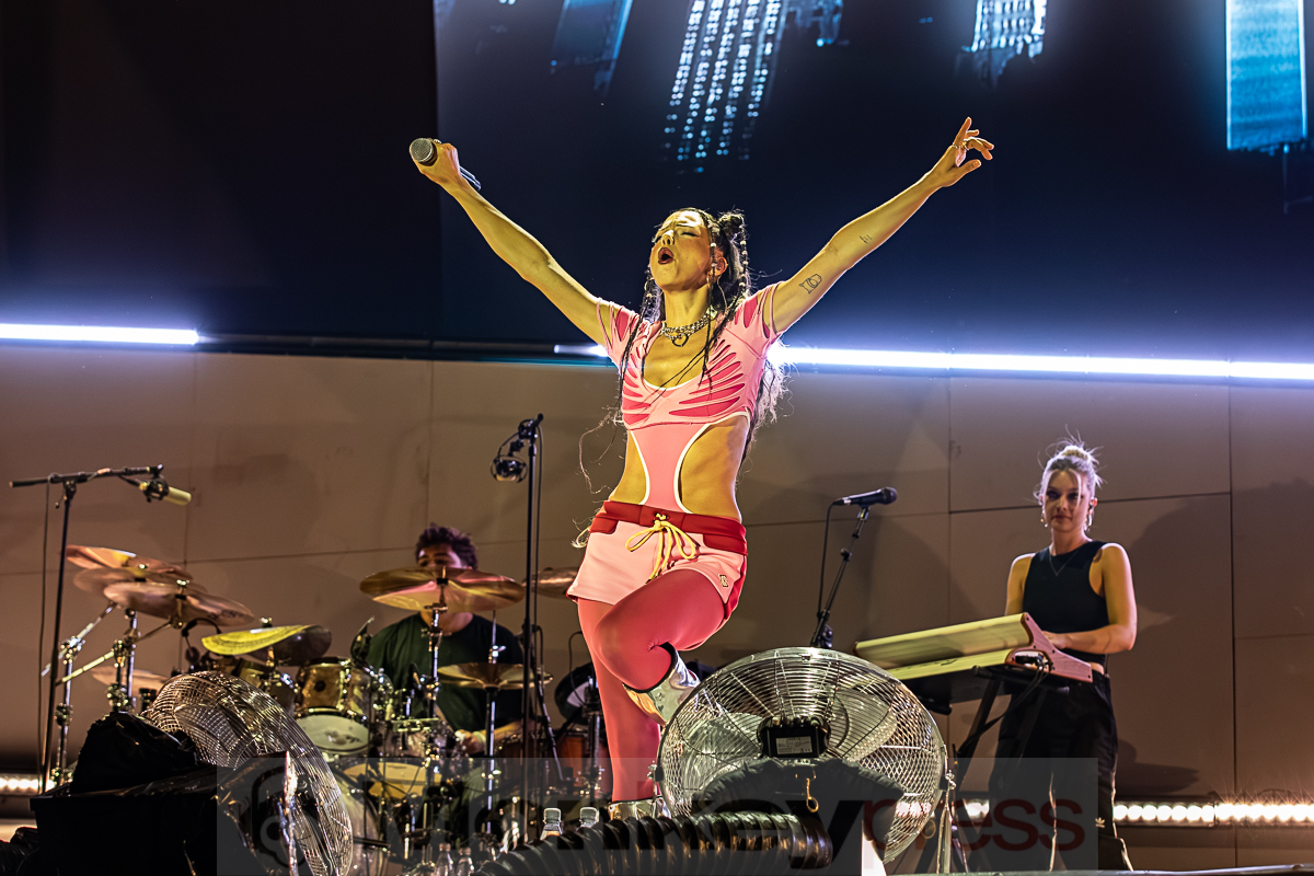 NINA CHUBA, © Joerg Seiche