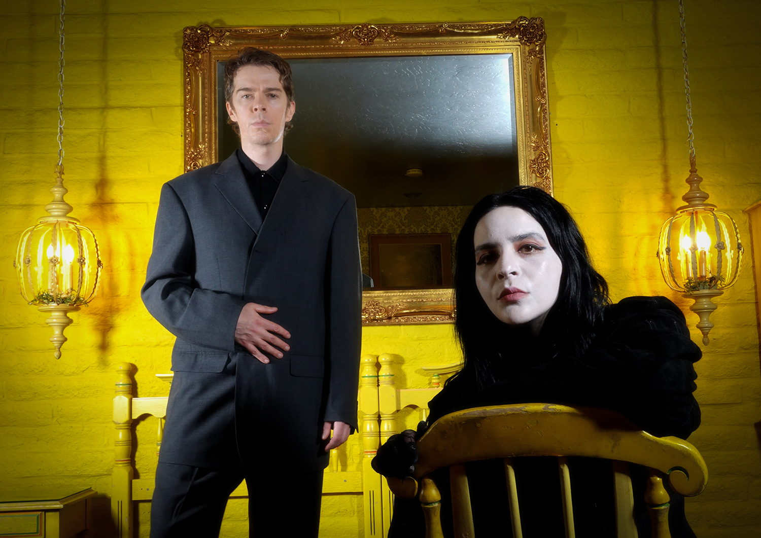 VOWWS melden sich mit neuer Single „Re-Animator“ zurück – Album „I’ll Fill Your House With an Army“ erscheint im Oktober VOWWS melden sich mit neuer Single „Re-Animator“ zurück – Album „I’ll Fill Your House With an Army“ erscheint im Oktober
