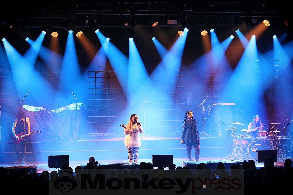 Alt Blk Era © Sandro Griesbach