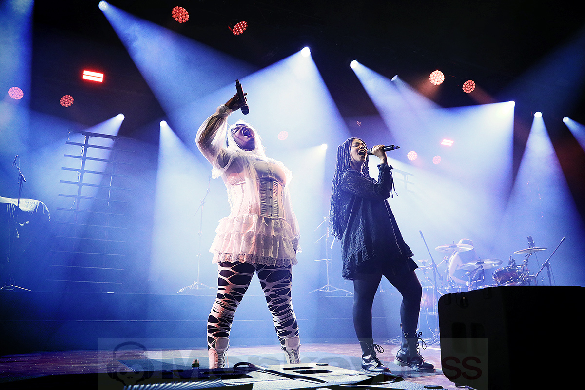 Fotos: ALT BLK ERA Fotos: ALT BLK ERA