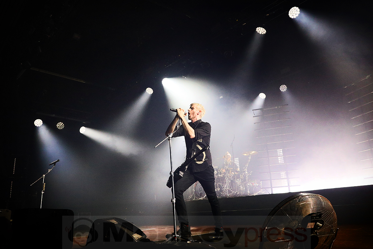 Pendulum © Sandro Griesbach