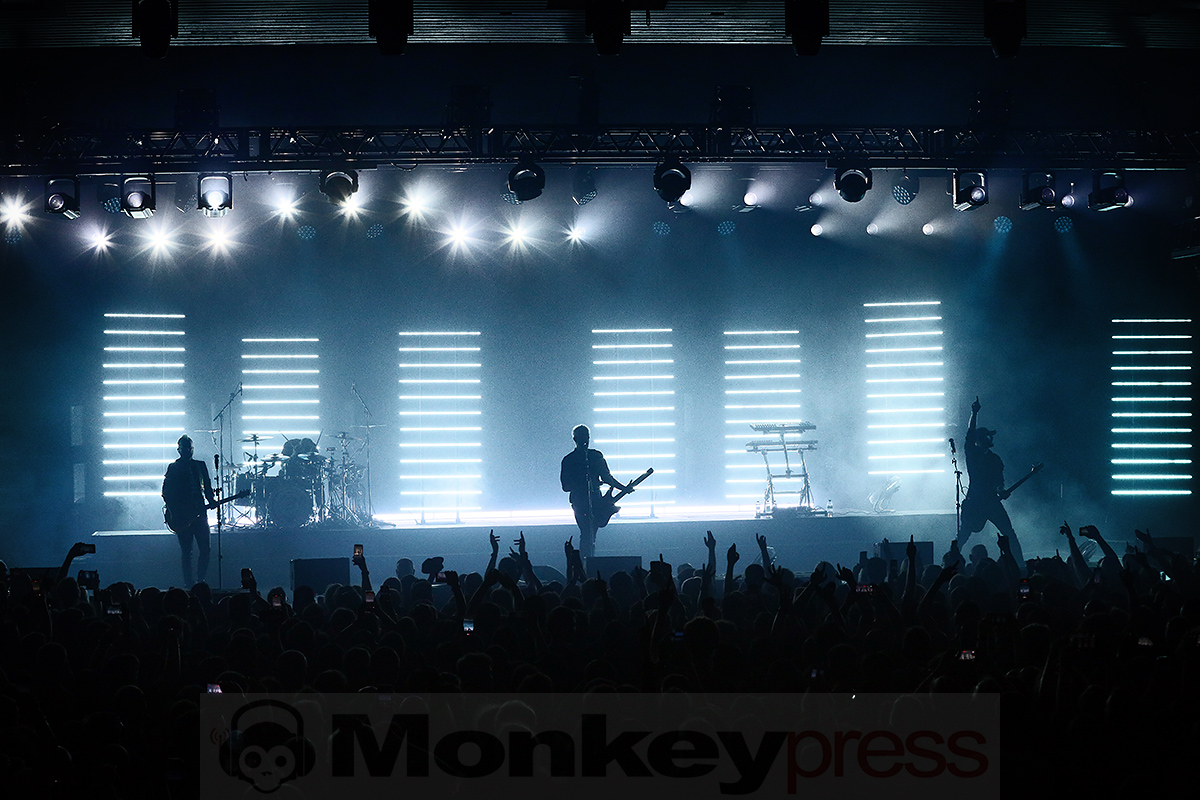 Pendulum © Sandro Griesbach