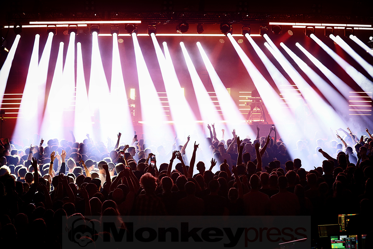 Pendulum © Sandro Griesbach