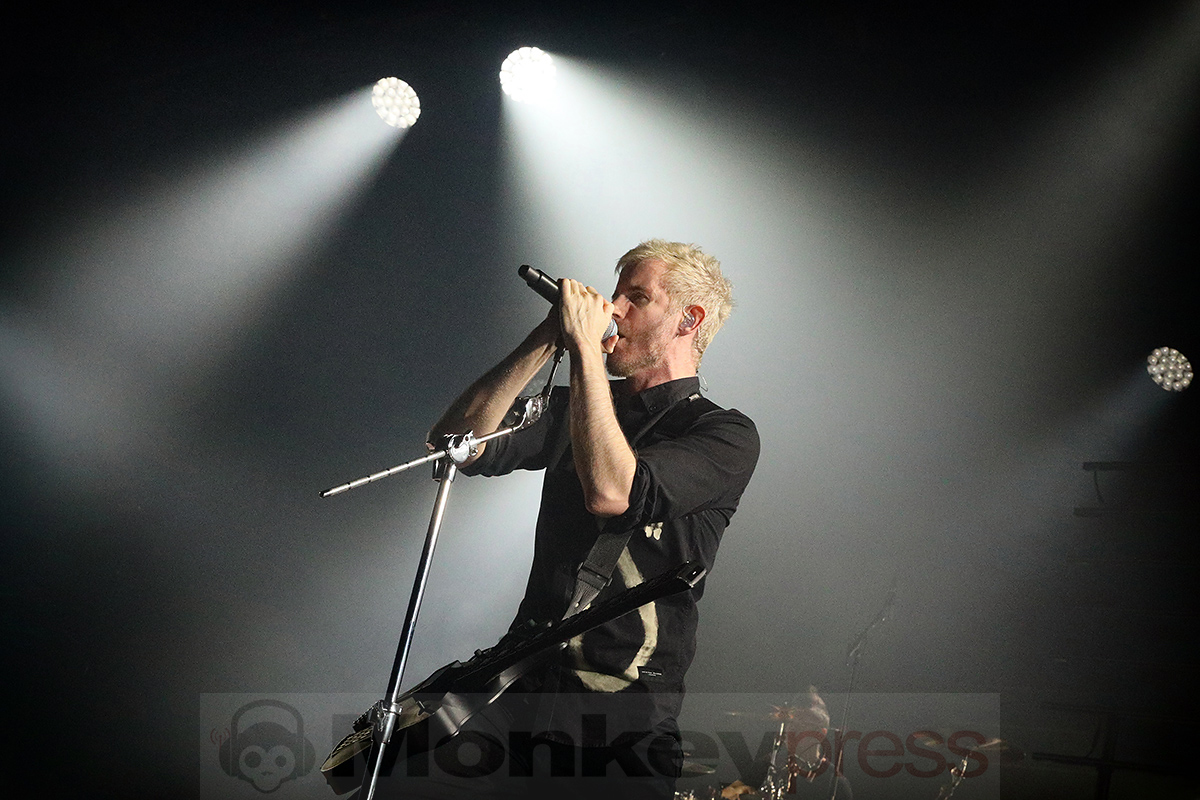 Pendulum © Sandro Griesbach