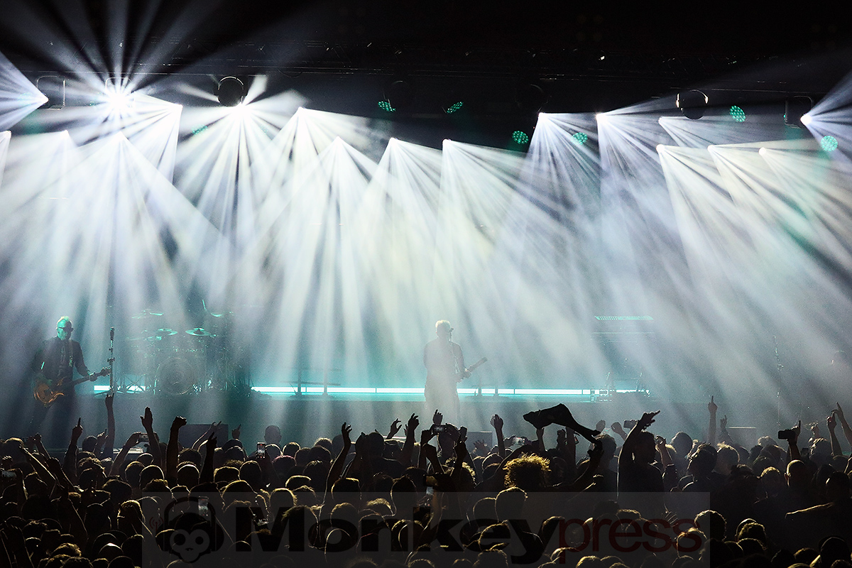 Pendulum © Sandro Griesbach