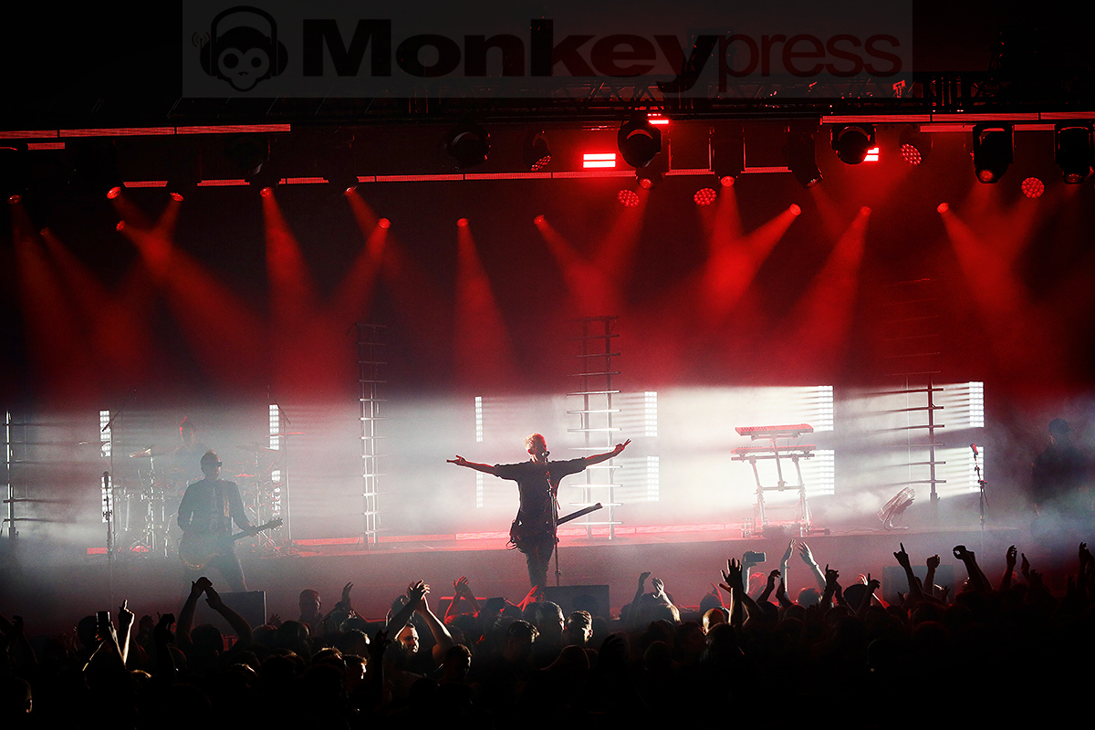 Pendulum © Sandro Griesbach