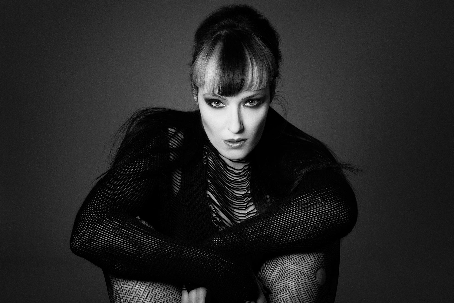 LUCIA CIFARELLI (KMFDM) veröffentlicht Remix-Single „Girls Like Me (alleykat Remix)” LUCIA CIFARELLI (KMFDM) veröffentlicht Remix-Single „Girls Like Me (alleykat Remix)”