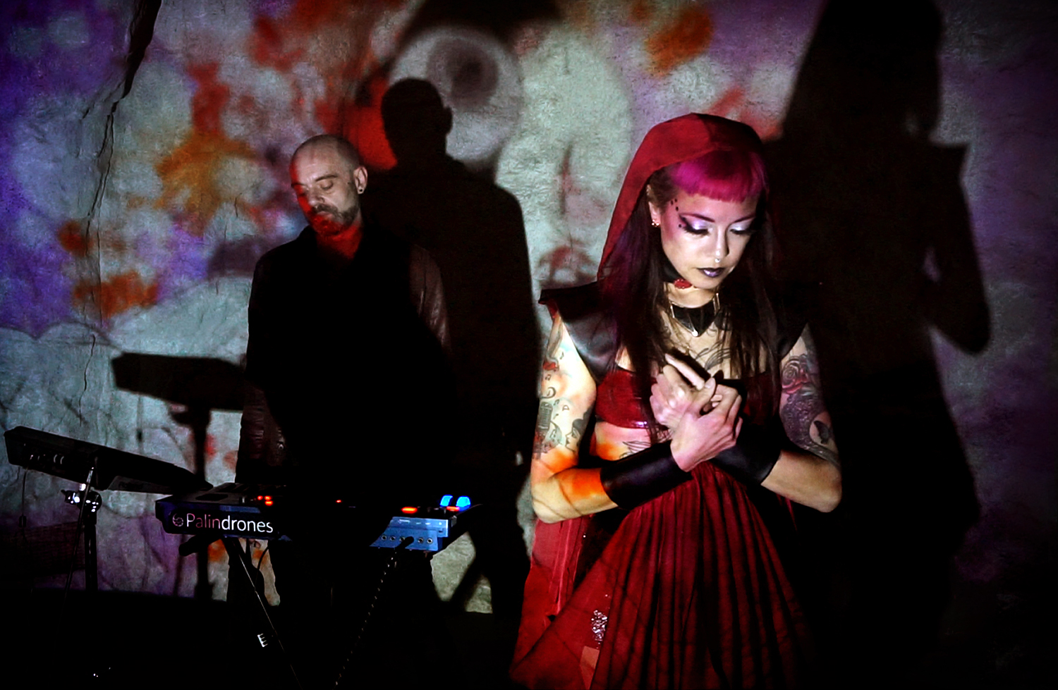 PALINDRONES veröffentlichen „Abraxas“ – neue Single zwischen Breakcore, Ritual und Vision / VÖ der Doppel-A-Side am 5. Dezember