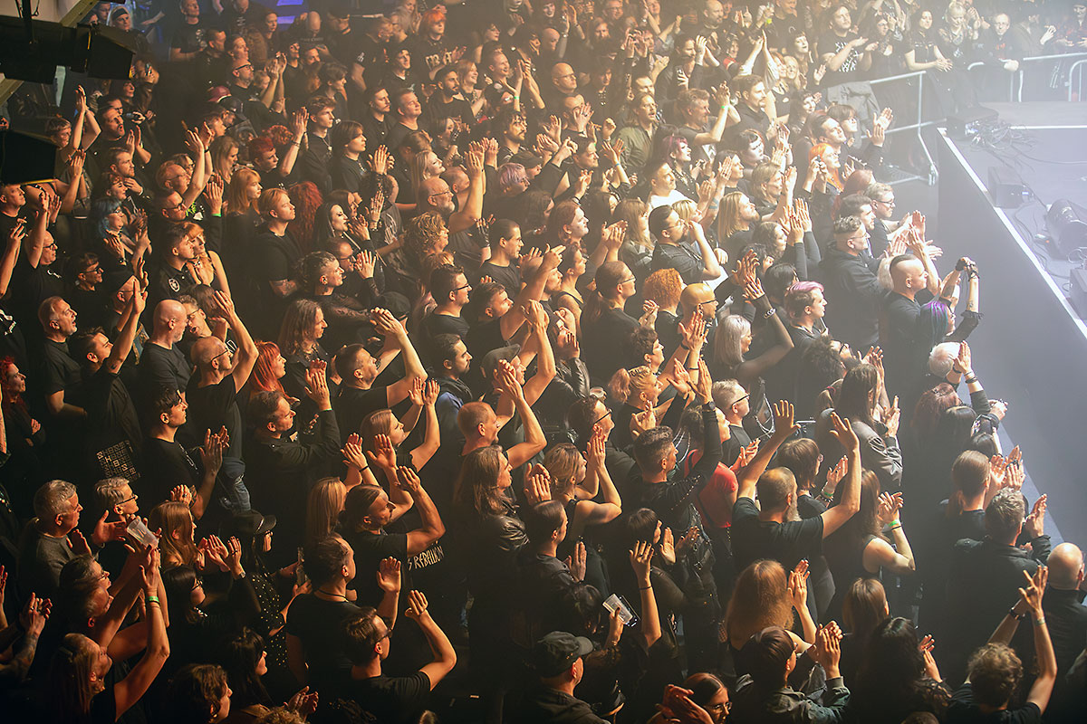 2025-11-29 5 Publikum - Bild 01