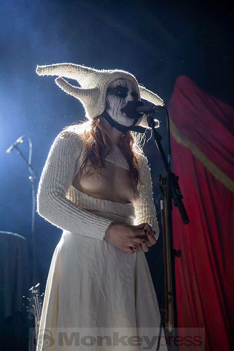 WITCH CLUB SATAN, ©Marcus Nathofer
