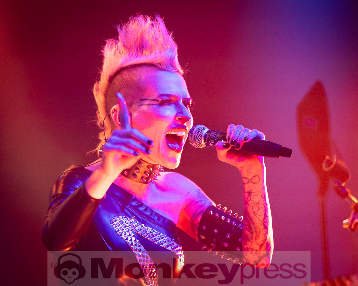 I Ya Toyah © Carsten Zerbe - Schwarzpixel