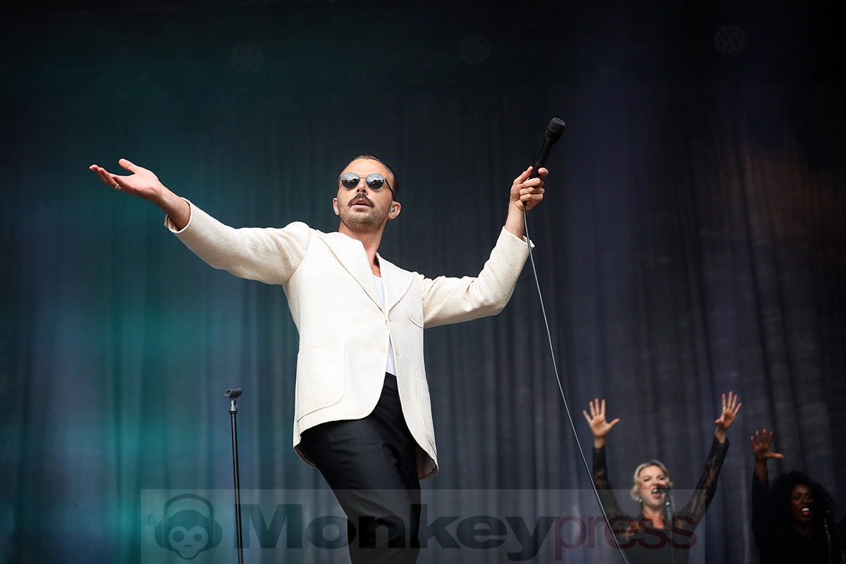 Hurts © Sandro Griesbach
