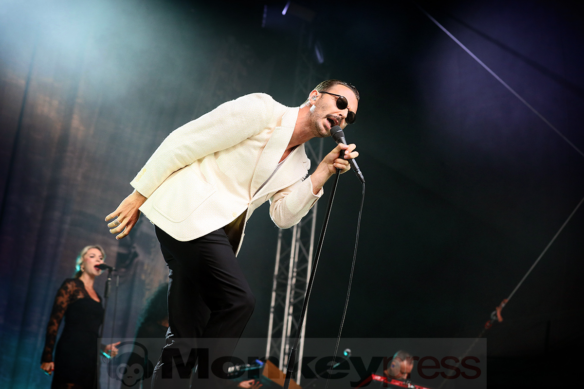 Hurts © Sandro Griesbach