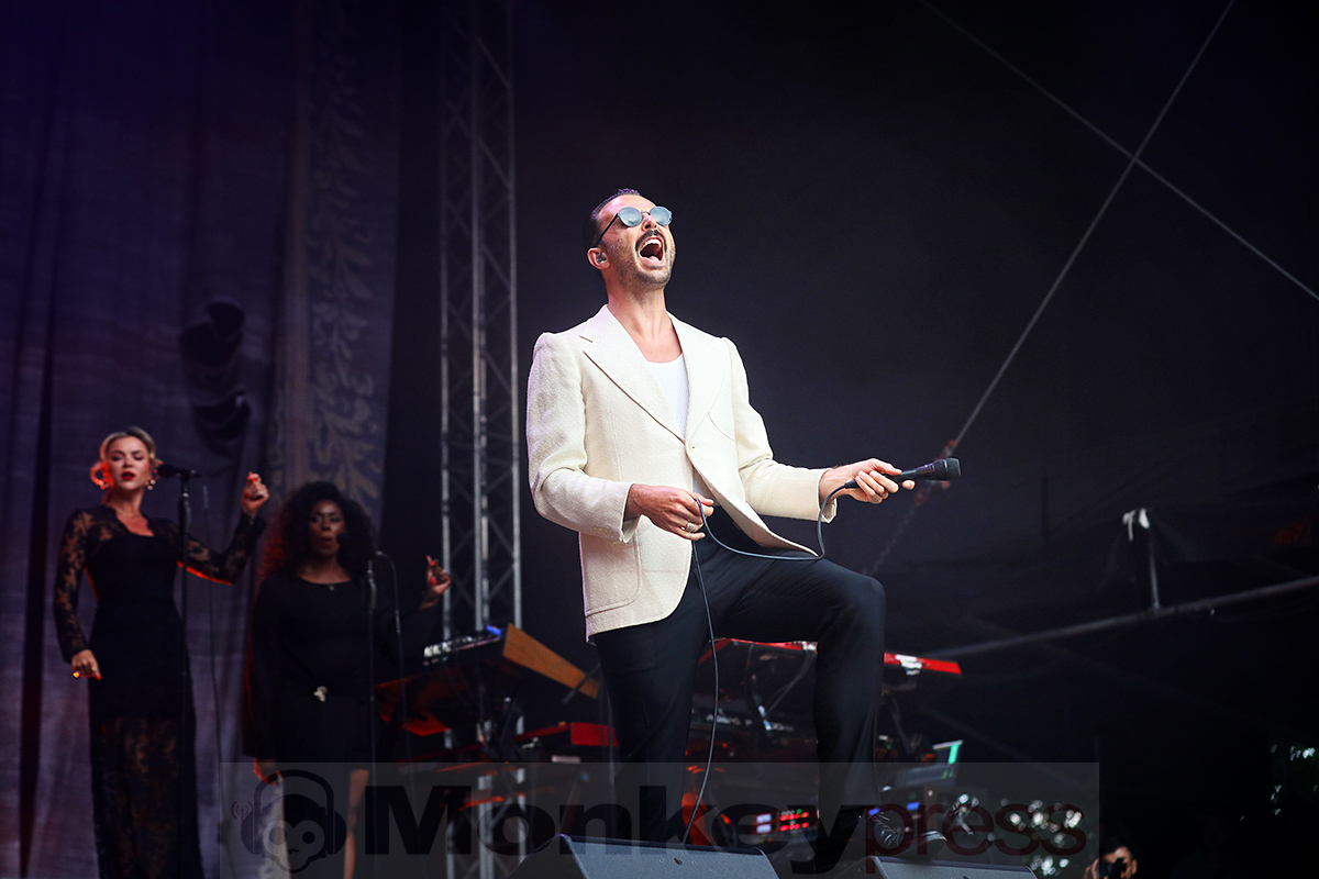 Hurts © Sandro Griesbach