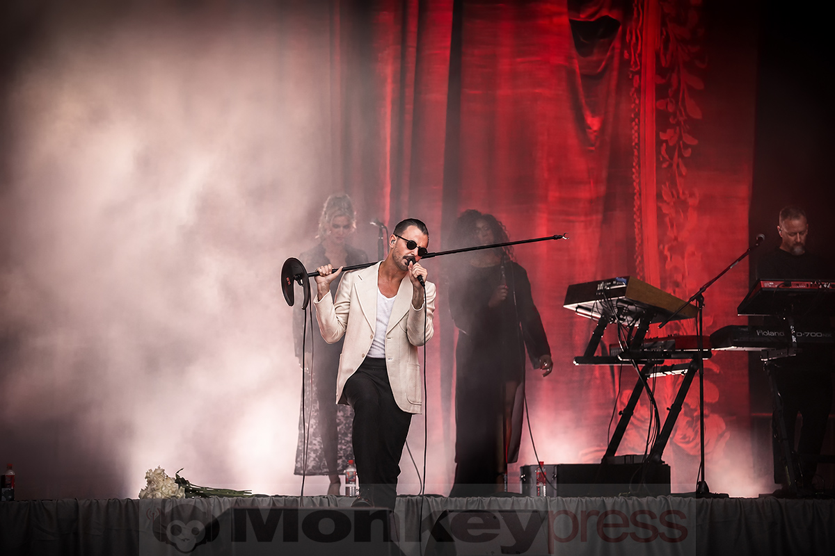 Hurts © Sandro Griesbach