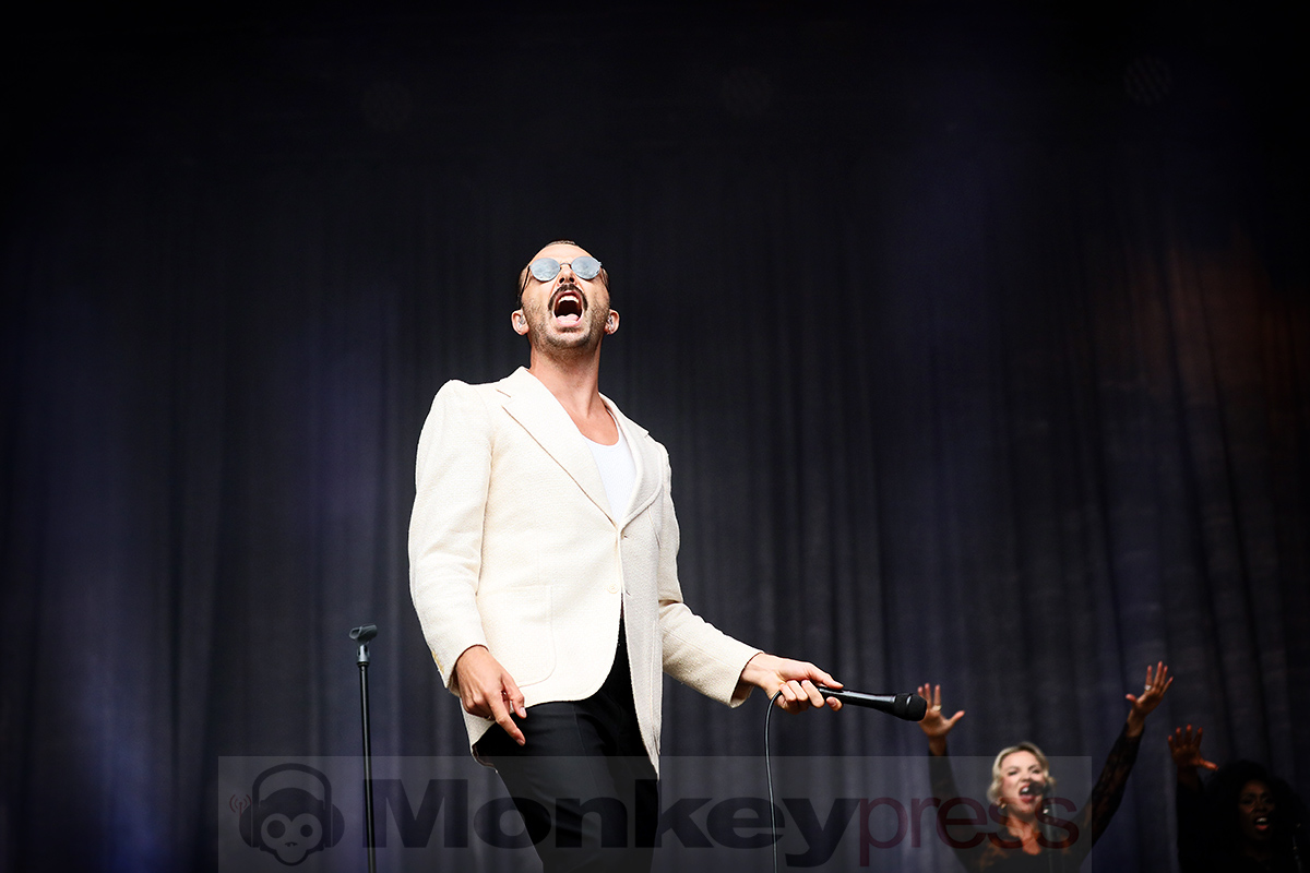 Hurts © Sandro Griesbach