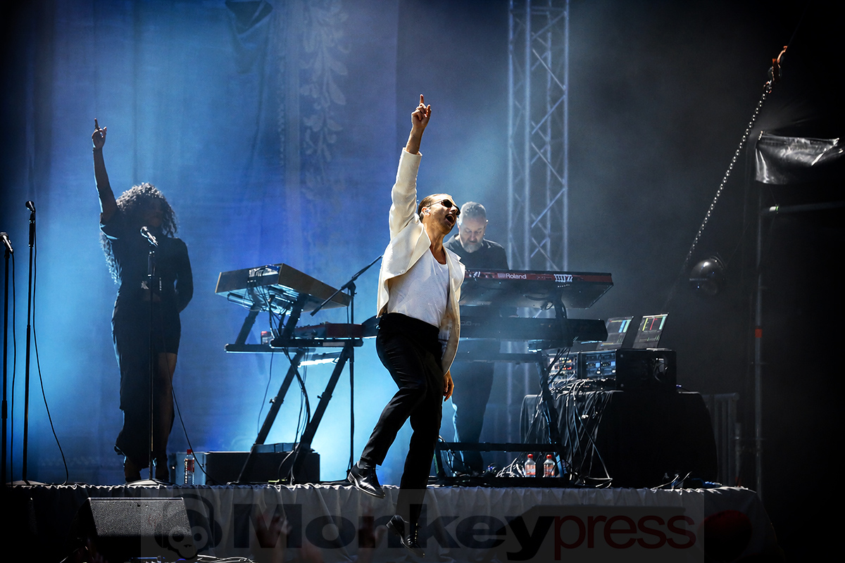 Hurts © Sandro Griesbach