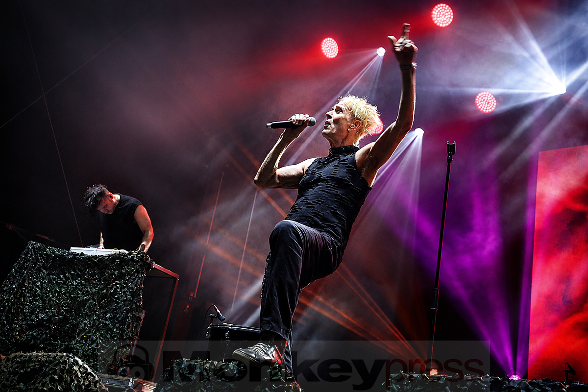 Front Line Assembly at M’era Luna 2026 © Sandro Griesbach