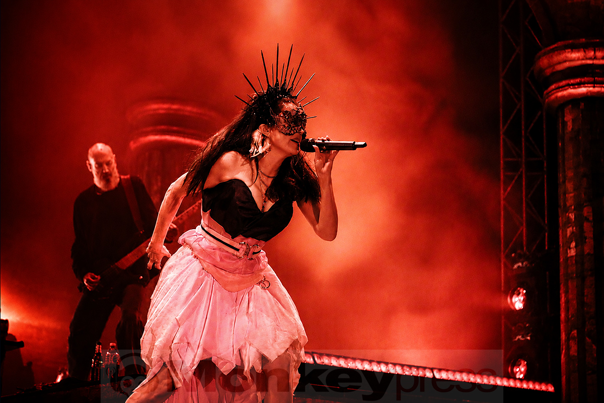 Within Temptation at M’era Luna 2026 © Sandro Griesbach