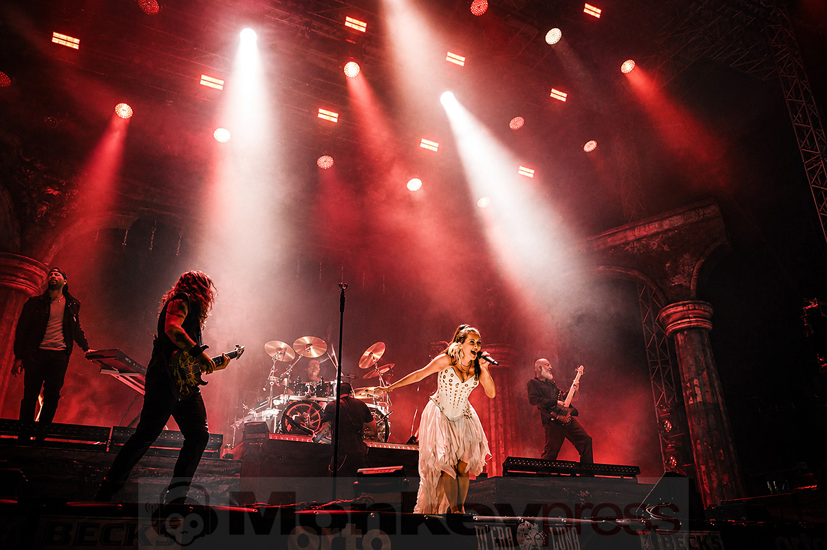 Within Temptation at M’era Luna 2026 © Sandro Griesbach